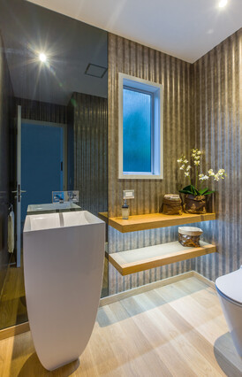 Du Bois Design Powder Room // Photographer Kallan Mac Leod