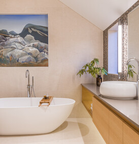 NATURAL SANCTUARY - Guest bathroom and master ensuite, Whitford